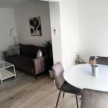 Apartman Bivio *